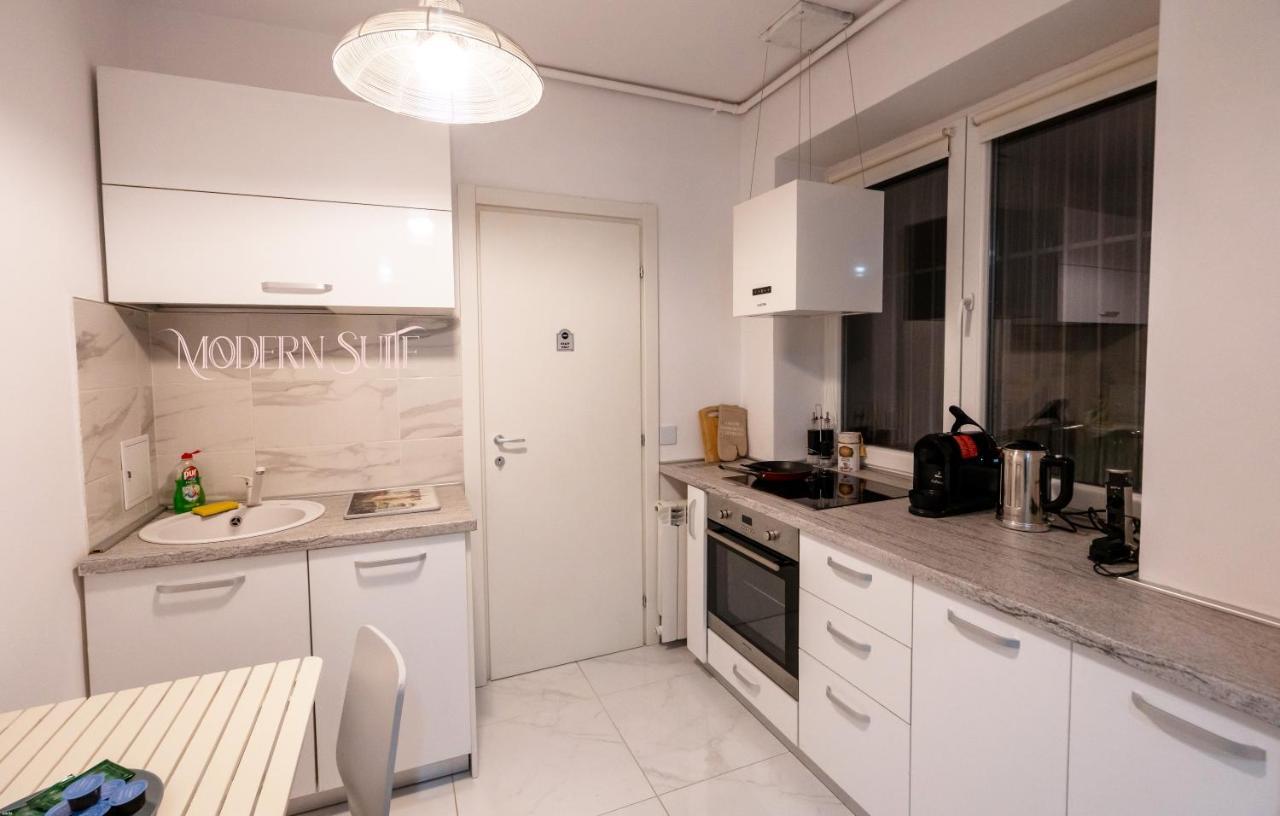 Maera Suites Central Bukarest Eksteriør billede